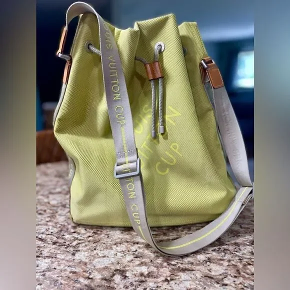RARE Louis Vuitton 2002 Damier Geant LV Cup Volunteer Bag