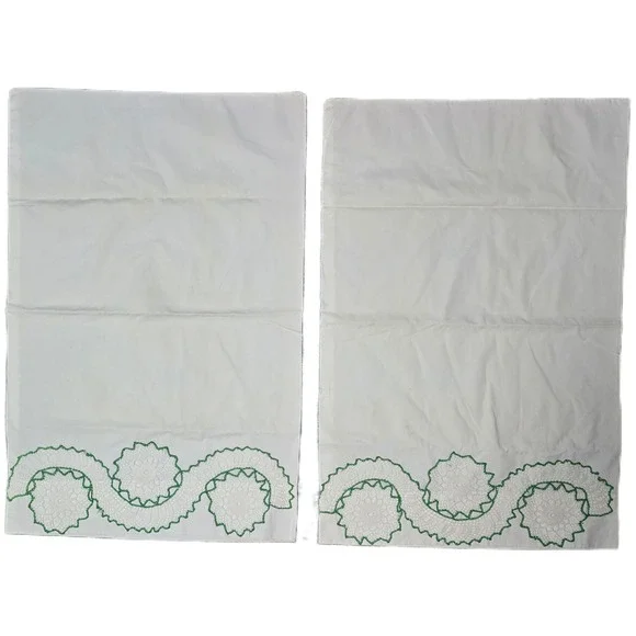 Dan River Pillowcases White Cotton Green Crochet Trim Set of 2 (AF)‎
