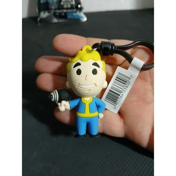 Bestheda Fallout Vault Boy with Gun Key Chain Clip Blind Bag Series 1 Monogram