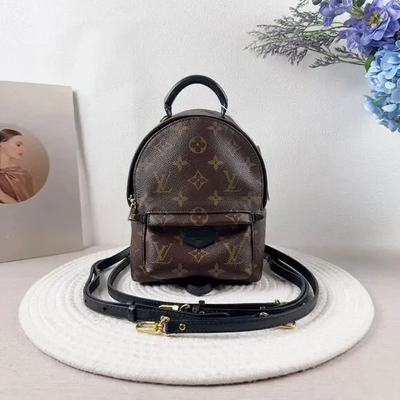 Louis Vuitton Women Pre-Loved Bag Very Good Condition