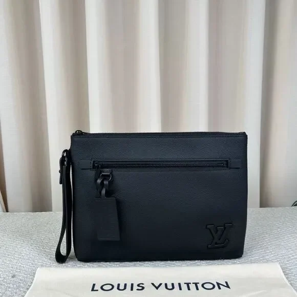 Louis Vuitton Women Pre-Loved Bag Very Good Condition