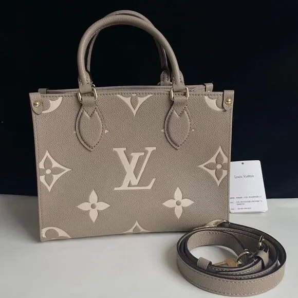 Louis Vuitton Women Pre-Loved Bag Brand New Condition