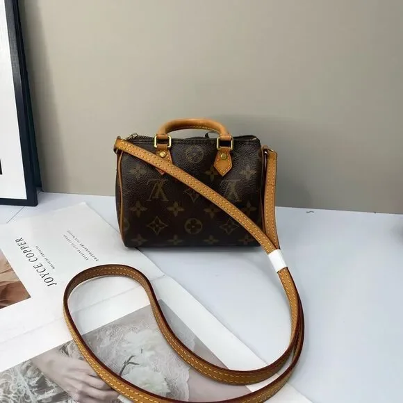 Louis Vuitton Women Pre-Loved Bag Very Good Condition