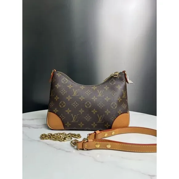 Louis Vuitton Women Pre-Loved Bag Very Good Condition