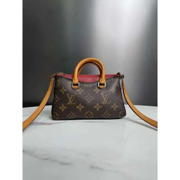 Louis Vuitton Women Pre-Loved Bag Very Good Condition