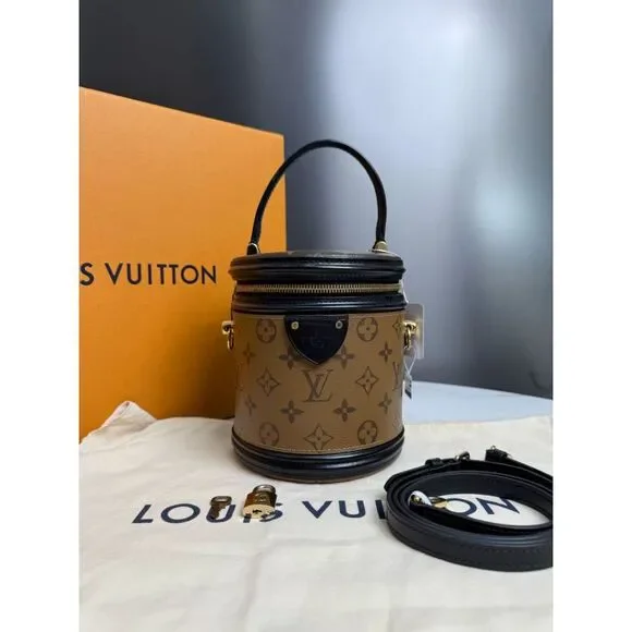 Louis Vuitton Women Pre-Loved Bag Very Good Condition