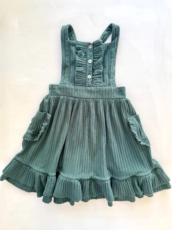 Kate Quinn Girls Sage Ribbed Pinafore Dress Sz 4T Crossback Ruffle