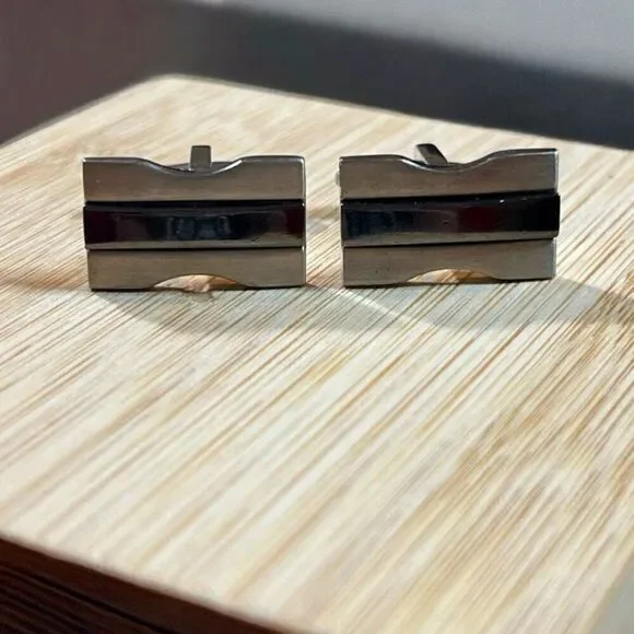 KENNETH COLE REACTION CUFFLINKS