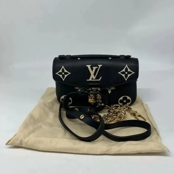 Louis Vuitton Women Pre-Loved Bag Very Good Condition