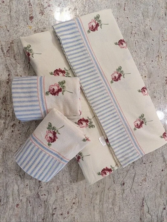 Vintage Flannel Flat Sheet & 2 Pillowcases Red Roses Ivory Shabby Chic JCP 3 Pcs