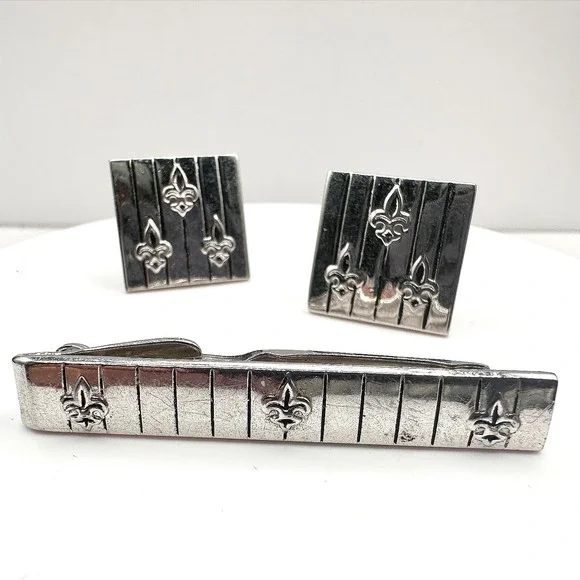 Vintage Swank Silver Tone Fleur De‎ Lis Cufflinks & Tie Clip Earing Set Jewelry