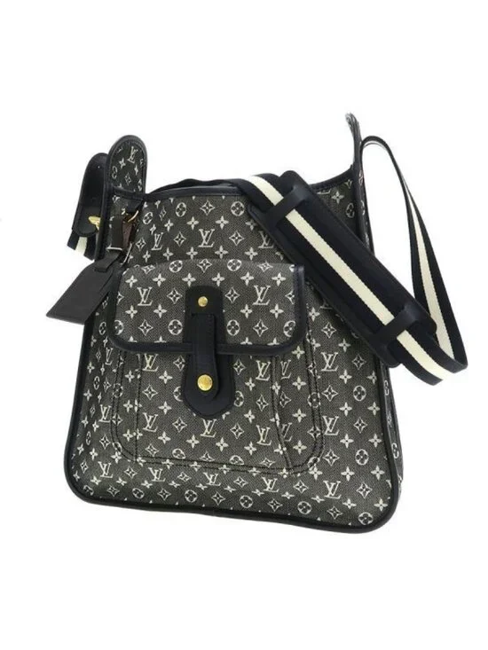 Louis Vuitton Monogram Mini Besace Marie Kate a Shoulder Bag