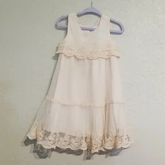 Vgt Storybook Heixlooms‎ lace peach dress size 2t