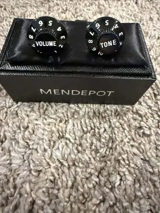 Guitar knob cuff links