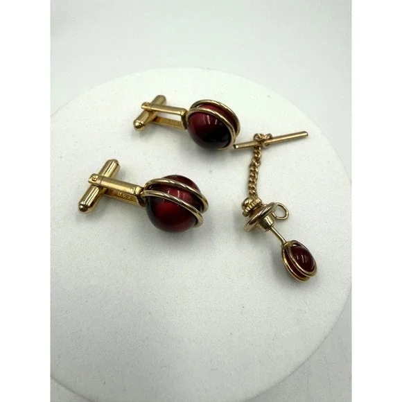 Vintage Hickok USA Red Orb Cage Cufflinks and Tie Tack Set Gold Tone Mid Century