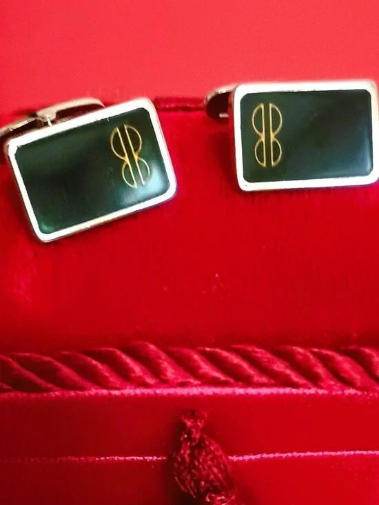 Bill Blass Cuff Links & Tie Clip Set Vintage Silver Tone & Black Enamel Logo