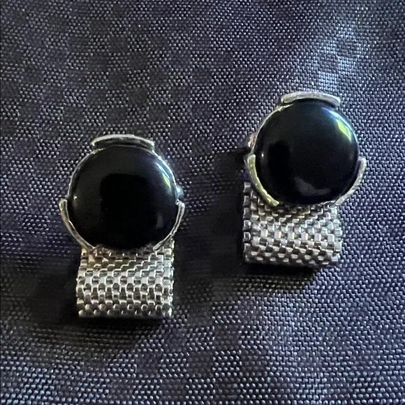 cuff links Elegant Black and Silver mesh Cuff Links