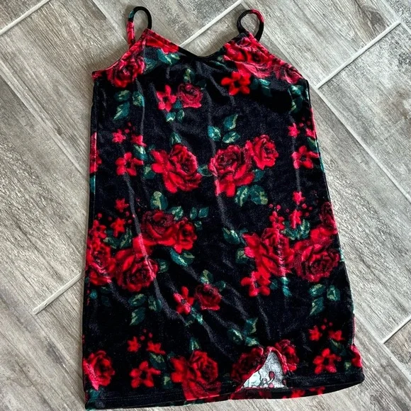 Art Class Velvet Dress Red Roses Floral‎ Print Sleeveless Mini Size M(8)