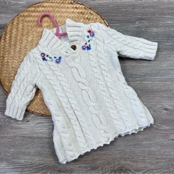 Hanna‎ Andersson embroidered knit sweater dress