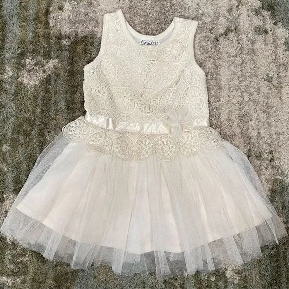 146. Girls Beautees Tulle Doily Cream Dress size 2T tutu