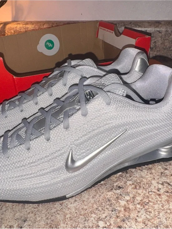 Women’s Nike Shox Z