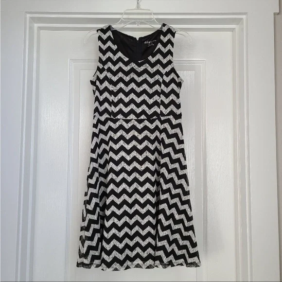 Zigzag stripe dress.