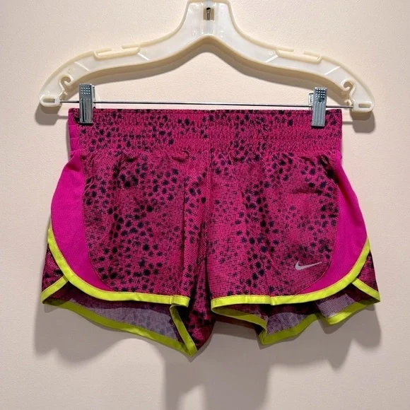 🔥Nike Women's Pink and Yellow Athletic Shorts🔥