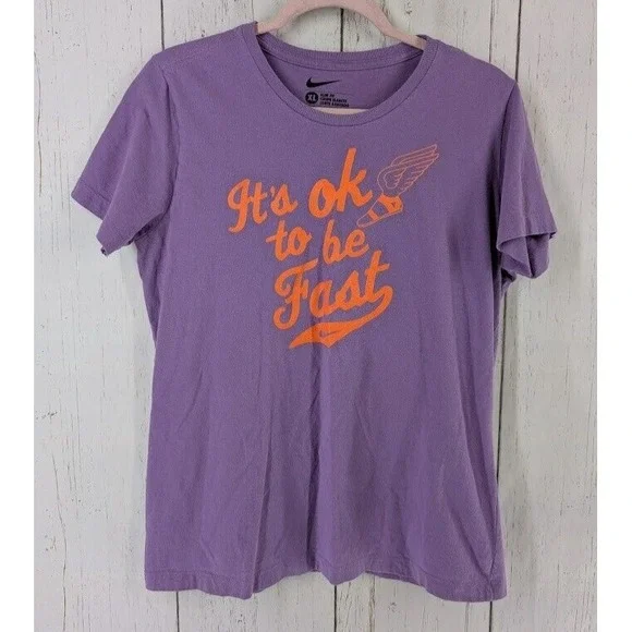 Nike Size XL Slim Fit Purple Orange ITS OKAY TO BE FAST Graphic Short Sleeve Top