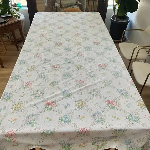 Vintage Lady Pepperell Rose Floral Full Size Flat Sheet