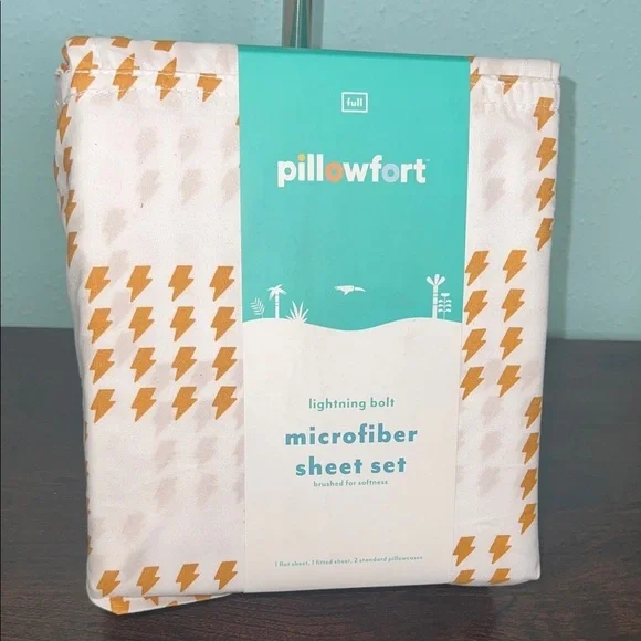 Pillowfort Lightning Bolt Microfiber Sheet Set - White and Orange