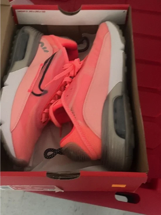 Nike Red Women's Air Max 2090 Shoe Box Label