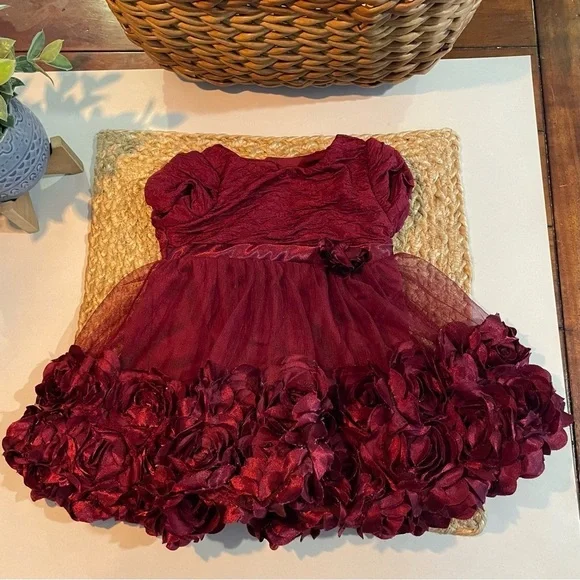 Adorable ruffled dress in deep burgundy