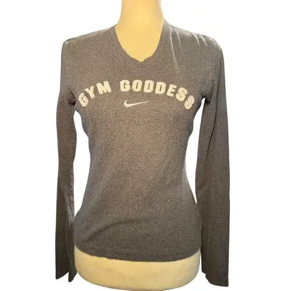 Nike Gym Goddess Long Sleeve Tee, Gray Graphic Top, Workout Activewear, Small