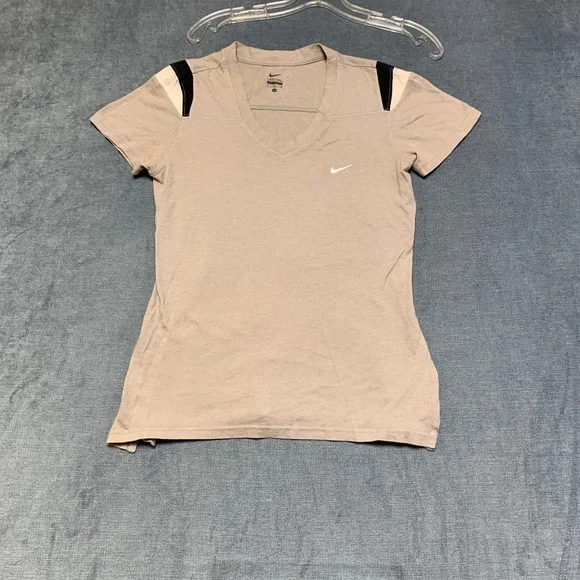 Nike T Shirt Womens Medium Gray V Neck Swoosh Logo Side Slit Performance Running