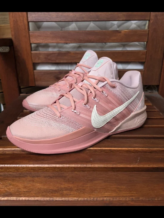 Nike Sabrina 3 Women’s Size 13