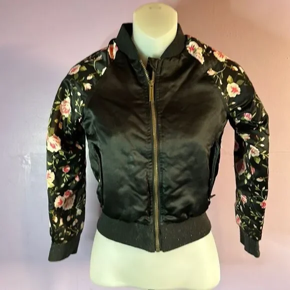Limited Too Girls Black Floral Zip-Up Jacket Size 7/8 Front Zip Lightweight