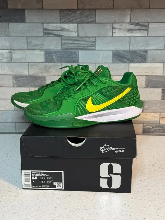 Nike Women's Sabrina 2 OR 