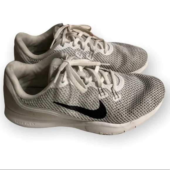 Nike‎ Flex Size 7 Woman’s Shoes