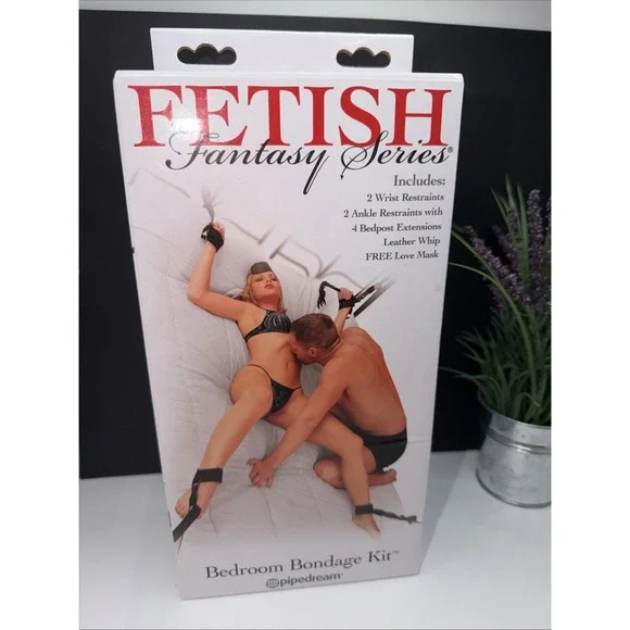 Fetish Fantasy Series Bedroom Bondage (5 Piece Kit) -‎ Black Missing Mask