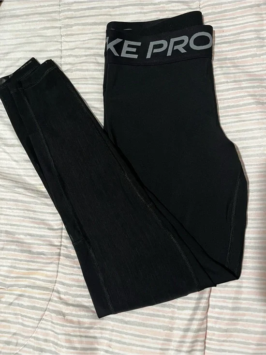 Nike Pro Black Leggings