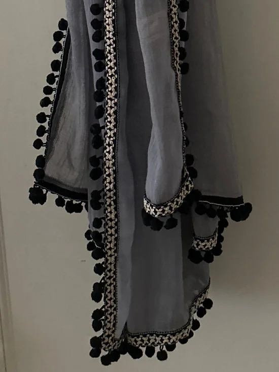 Lovely new Pom Pom women’s scarf