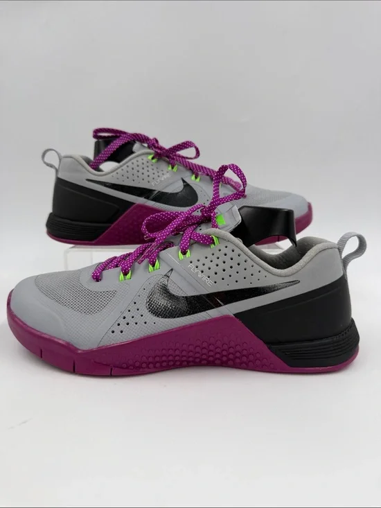 Nike Metcon 1 Women’s Size 7.5 