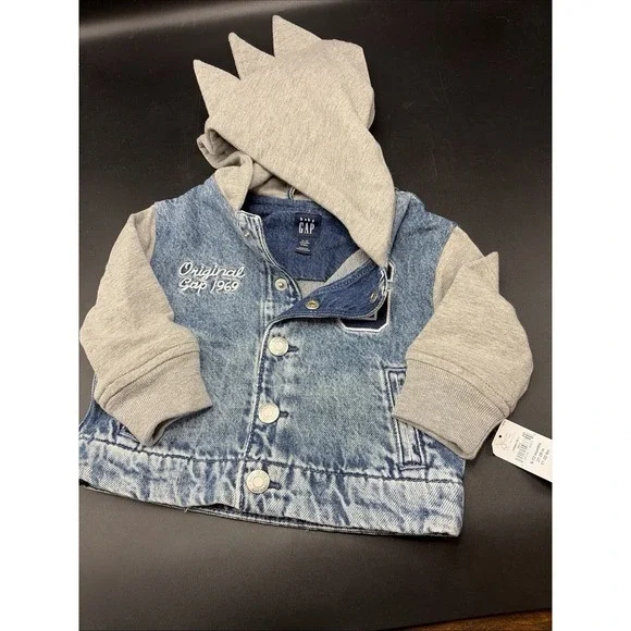 Baby Gap 6-12 Month Blue Denim Jacket NWT Snaps Pockets Fall/Winter/Boy/Girl