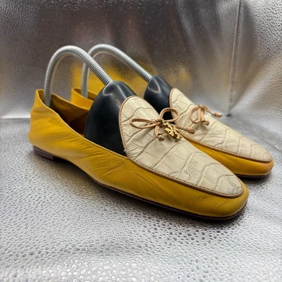 Size 6.5‎ M Tory Burch Tory Charm Yellow Goldfinch Cream Embossed Flat Loafers