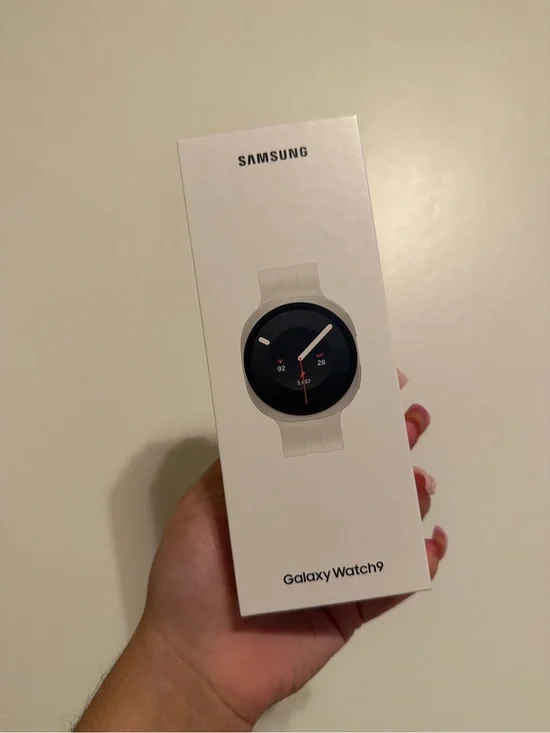 Samsung Galaxy Watch9 White Strap Smartwatch