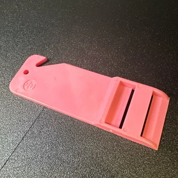 Vintage Pink‎ Plastic Can & Bottle Opener Retro Kitchen Tool 3.5