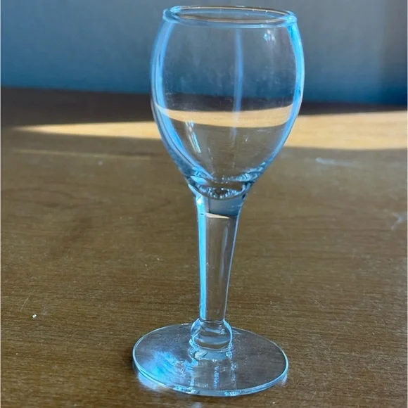 Vintage clear cordial‎ shot glass