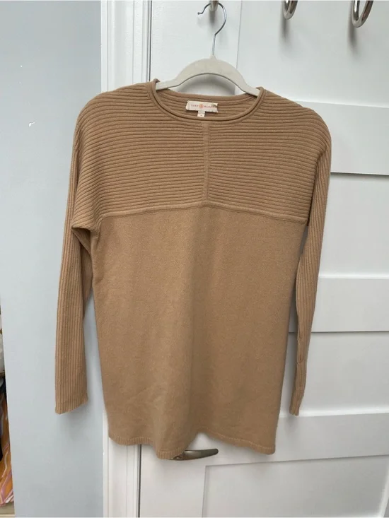 Tori Burch cashmere Rib-Panel Crewneck Sweater in camel beige
