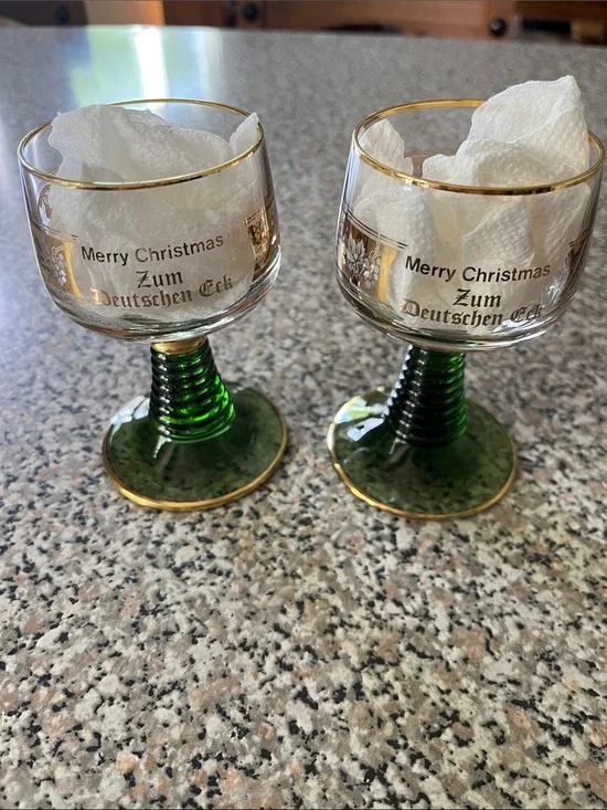 Merry Christmas Zum Deutschen Eck Green Stem Glasses with Gold Trim