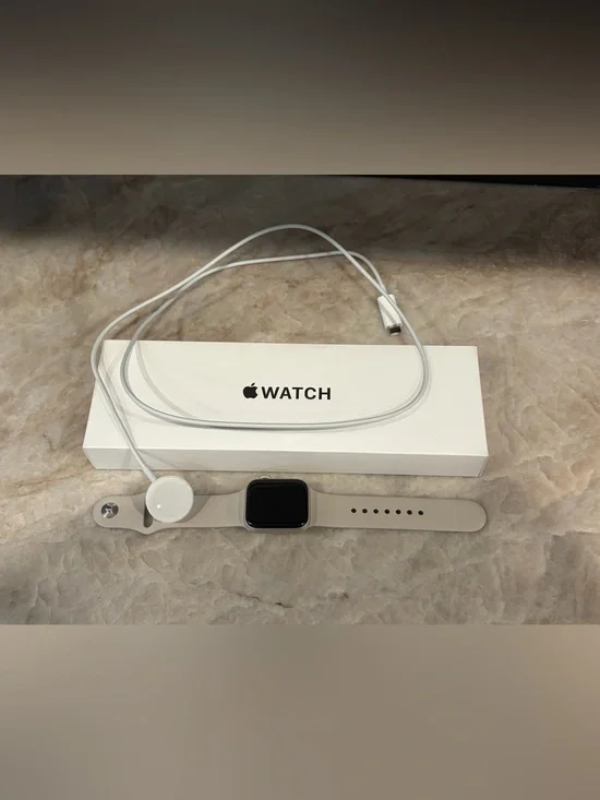Apple Watch SE (Gen 2) - USED